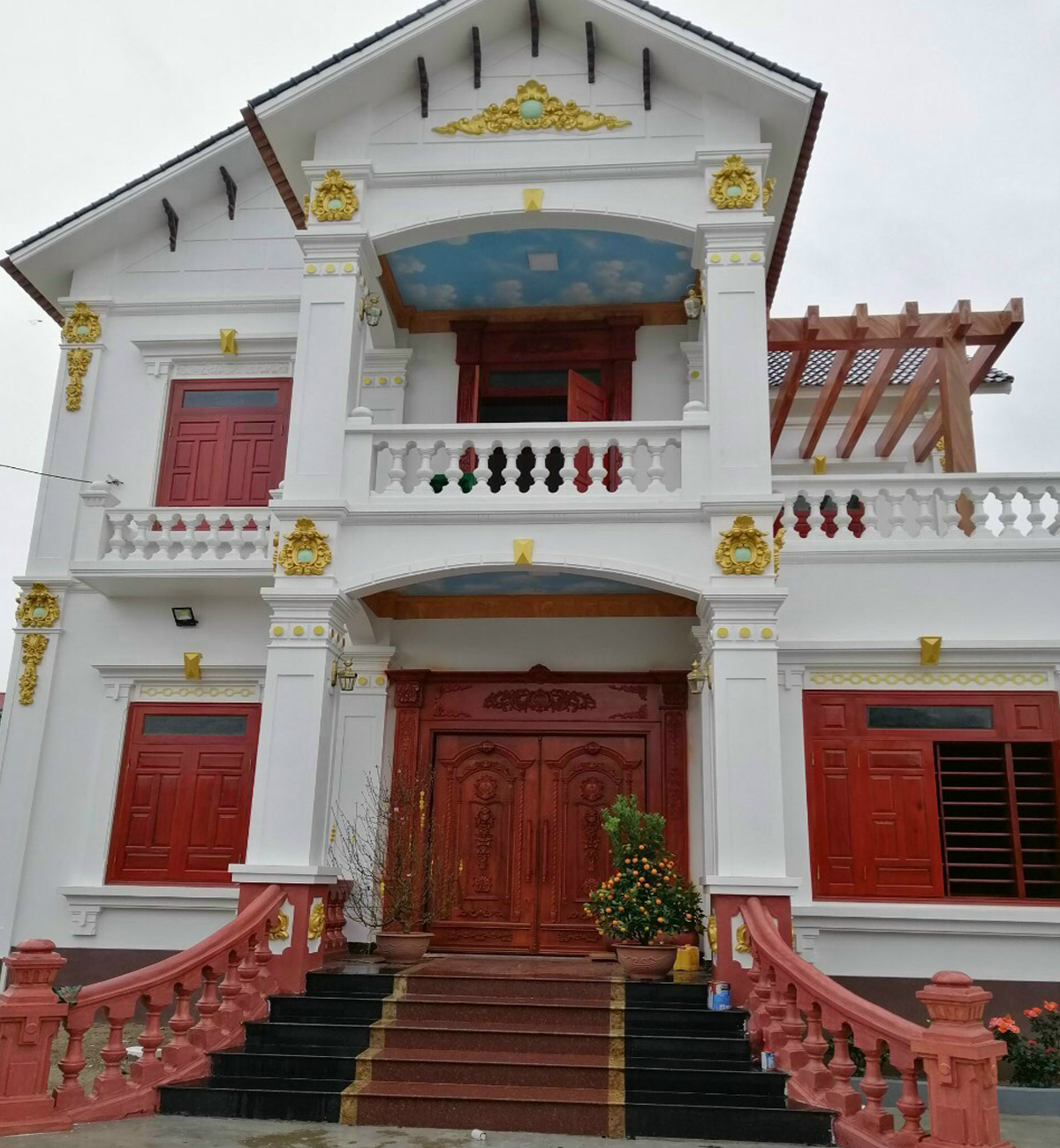 Trang trí mặt tiền cổ điển